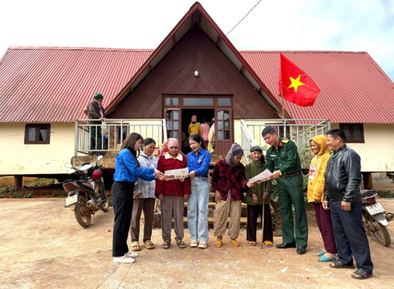 Đưa kiến thức pháp luật đến đồng bào dân tộc thiểu số