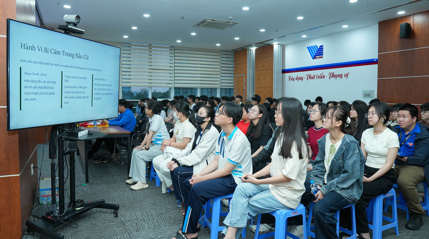 Cử tri trẻ hào hứng với lần bầu cử đầu tiên