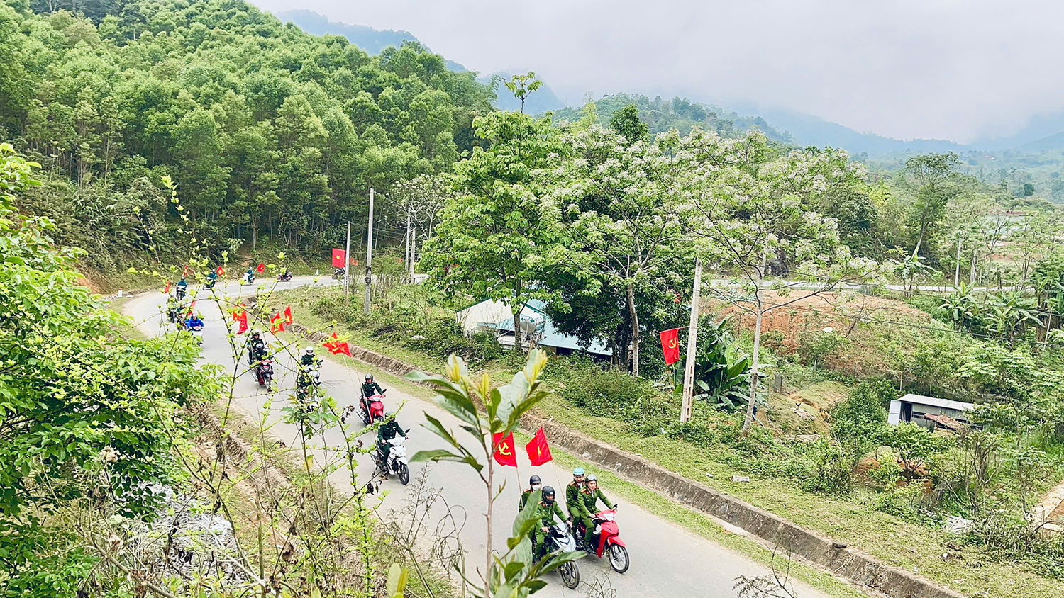 Sẵn sàng cho ngày hội bầu cử nơi phên giậu Tổ quốc