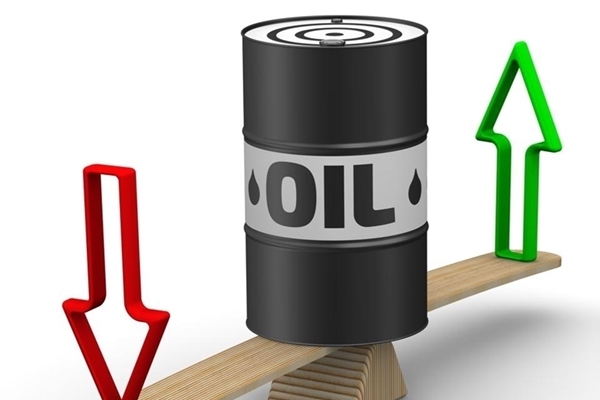 Giá xăng dầu hôm nay 15-3 Tuần biến động quanh mốc 100 USD thùng