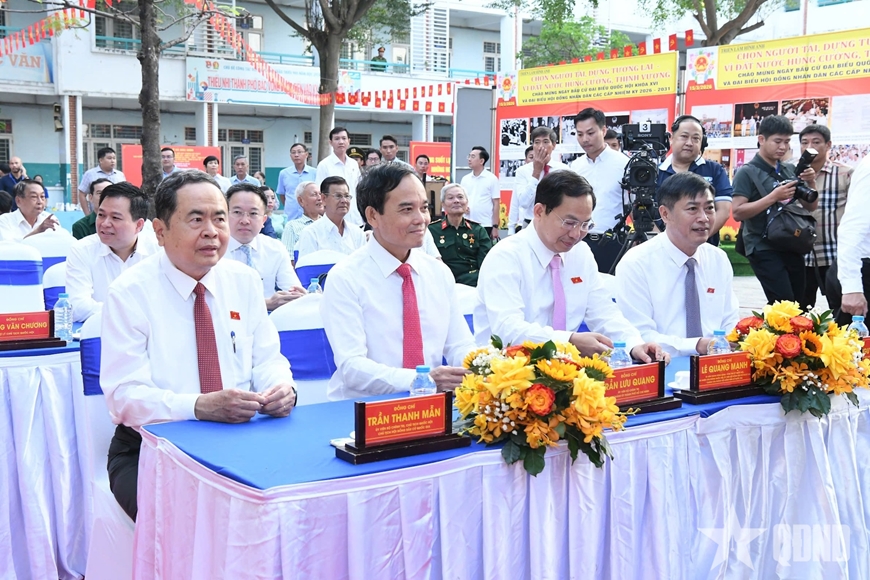 Gần 79 triệu cử tri cả nước đi bầu cử