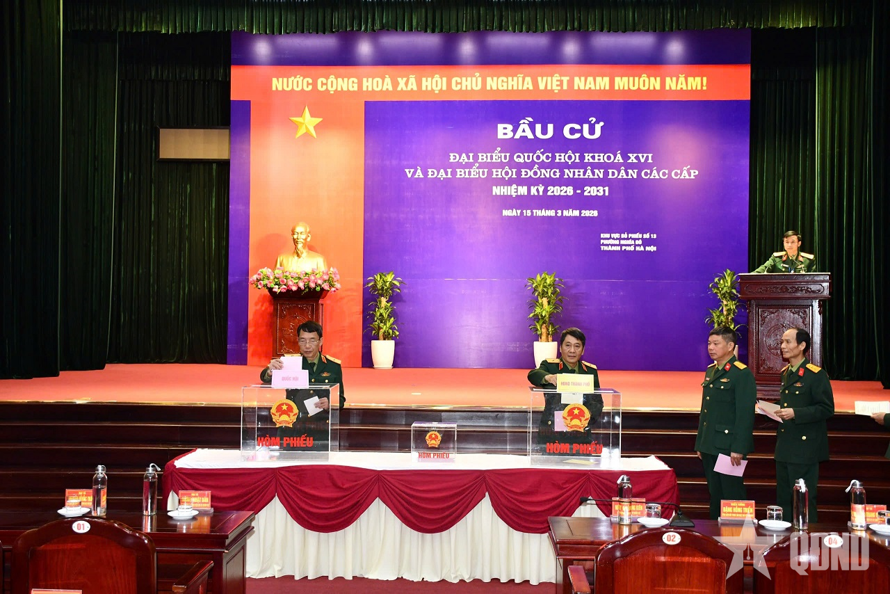 Viện Khoa học và Công nghệ quân sự tổ chức bầu cử chính quy, trang nghiêm