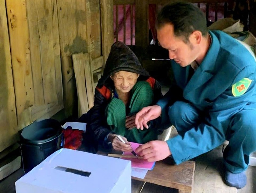 Tỷ lệ cử tri bỏ phiếu đạt 99,68%, cử tri cao tuổi nhất là nữ, 119 tuổi