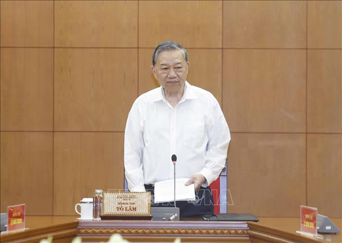 Tổng Bí thư Tô Lâm: Cần có chiến lược cụ thể nhằm tái cơ cấu nền kinh tế