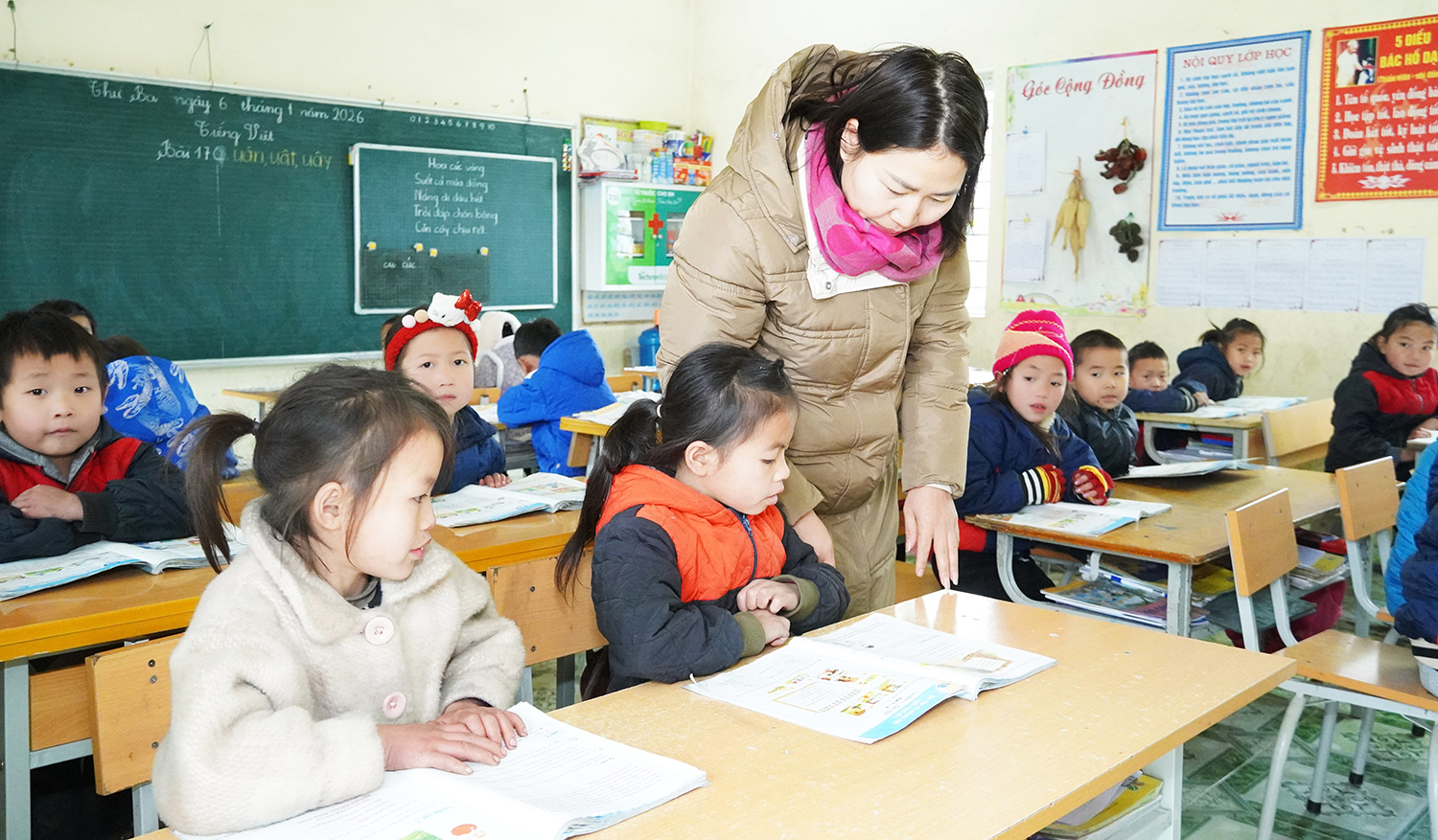 Huy động học sinh đến trường sau Tết