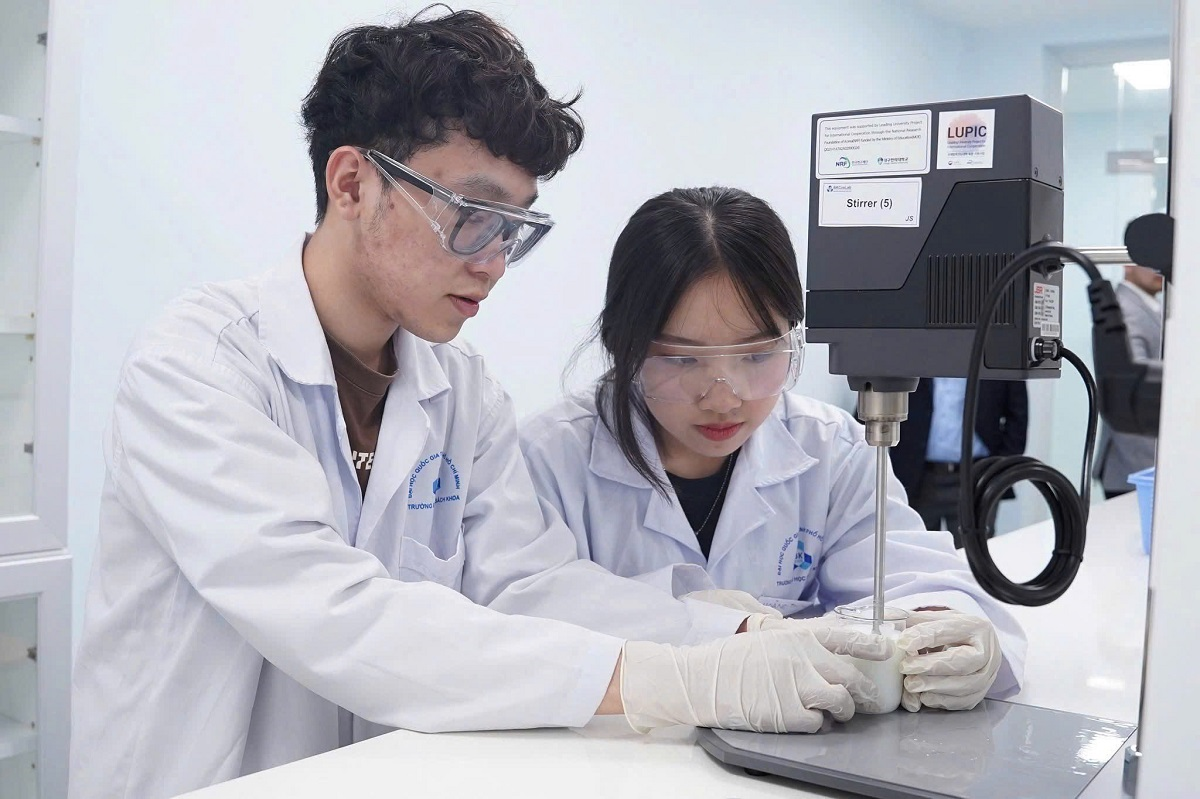 Để tri thức biến thành của cải