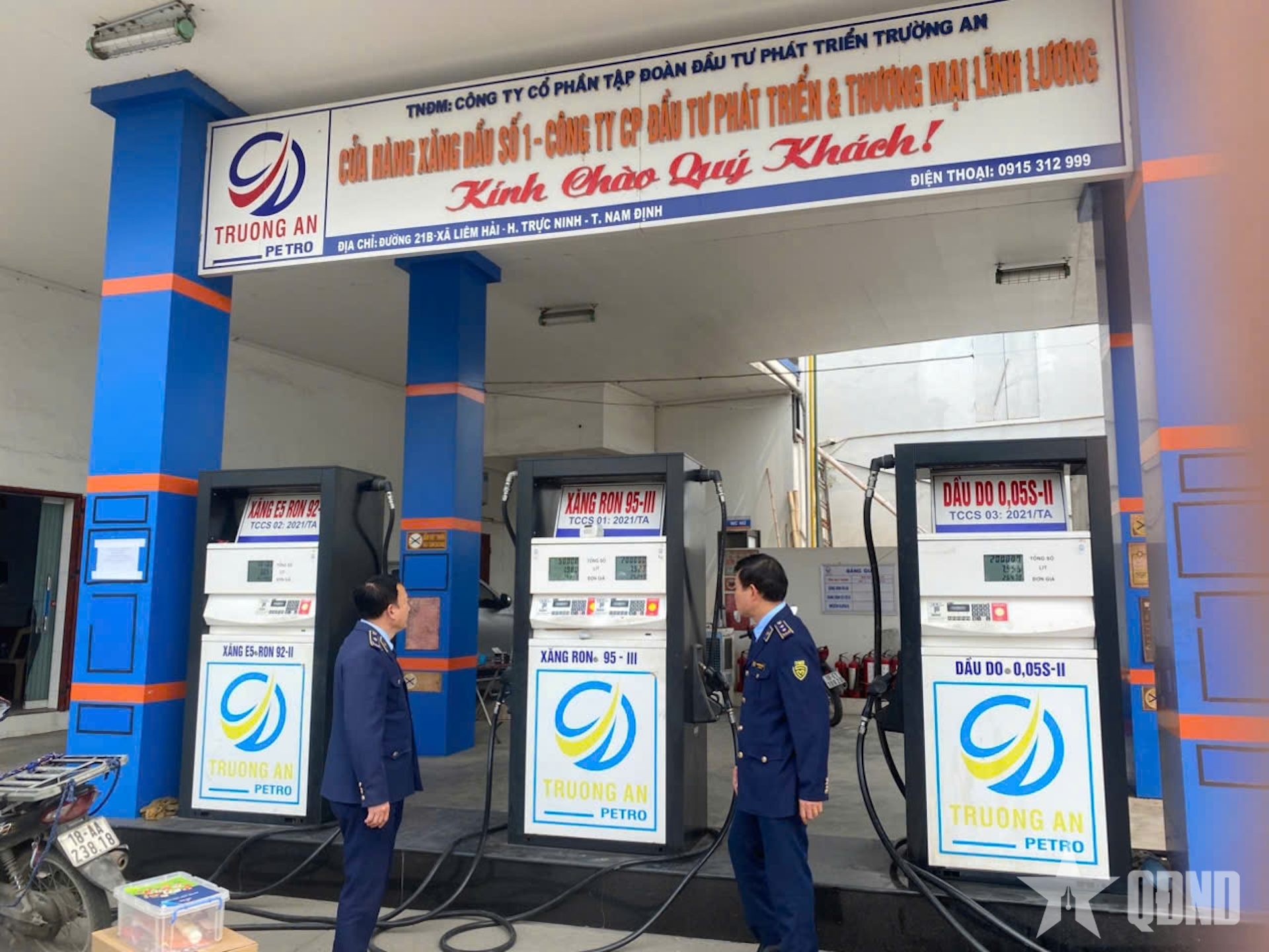 Xử phạt 35 triệu đồng với 1 doanh nghiệp bán xăng dầu cao hơn giá quy định