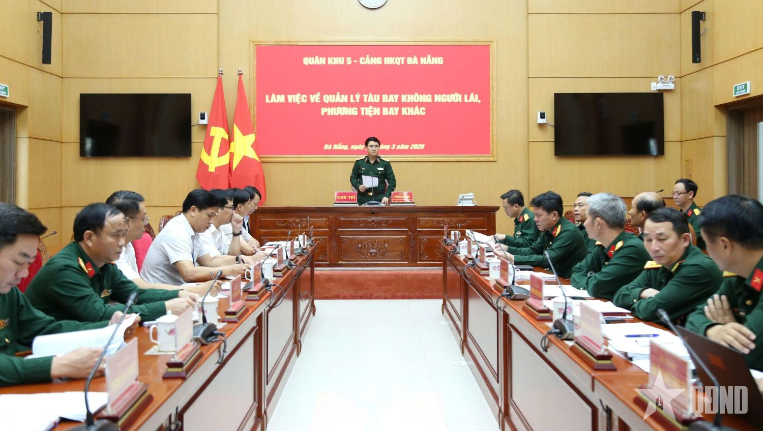 Quân khu 5 làm việc với Cảng Hàng không quốc tế Đà Nẵng về bảo đảm an toàn vùng trời