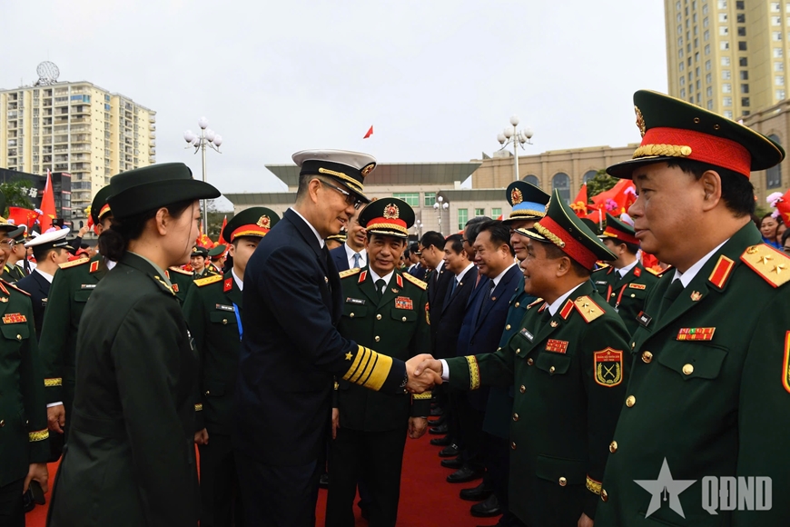 Đại tướng Phan Văn Giang chủ trì lễ đón Bộ trưởng Bộ Quốc phòng Trung Quốc Đổng Quân