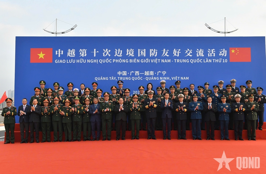 Thượng tướng Đổng Qu&acirc;n chủ tr&igrave; Lễ đ&oacute;n Đại tướng Phan Văn Giang v&agrave; Đo&agrave;n đại biểu Việt Nam sang Trung Quốc dự giao lưu