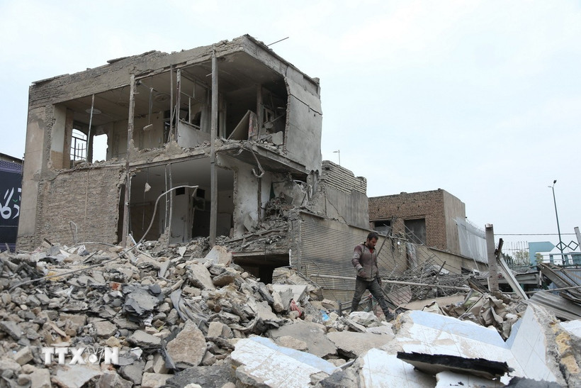 Xung đột tại Trung Đông: Israel mở rộng tấn công sang miền Bắc Iran