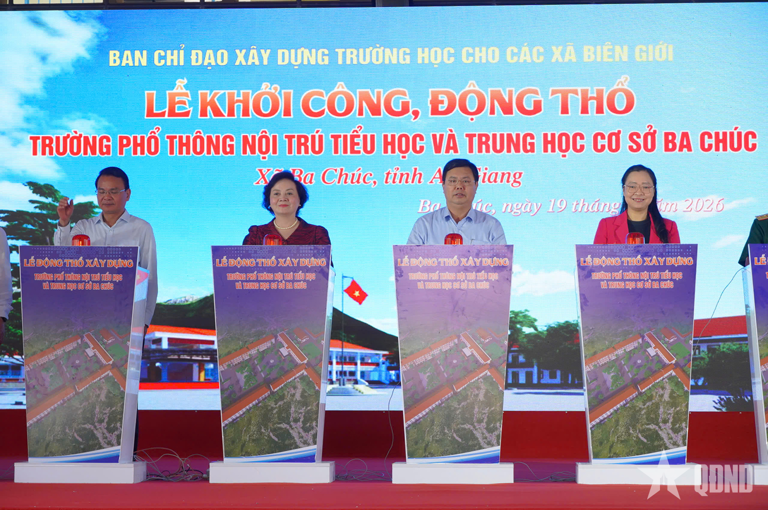 Nâng cao chất lượng giáo dục, tạo điều kiện học tập tốt hơn 