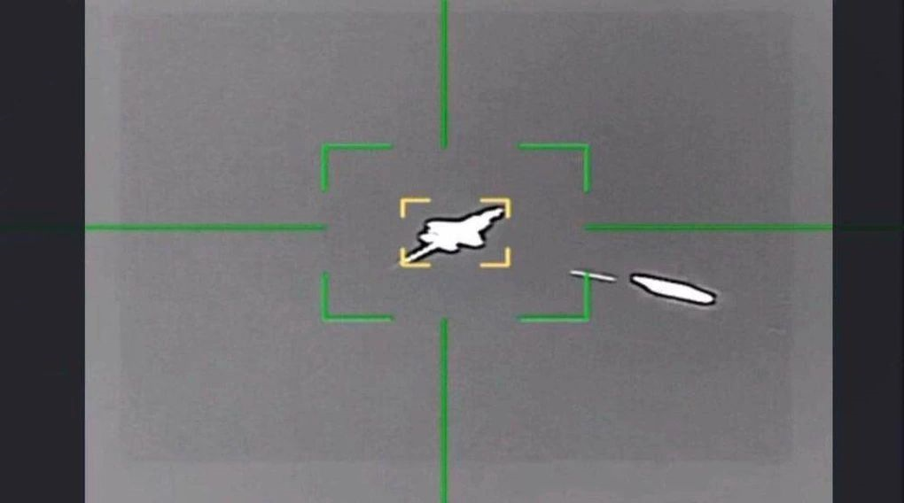 Nhận diện vũ khí: Iran đã “đón lõng” để bắn trúng máy bay F-35 như thế nào?

