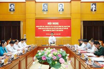 Gallery - 	Đại tướng Phan Văn Giang làm việc với Tỉnh ủy Thái Nguyên