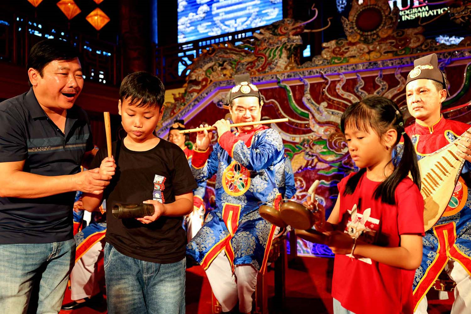 Chấn chỉnh, đẩy lùi những biểu hiện tiêu cực trong hoạt động văn hóa