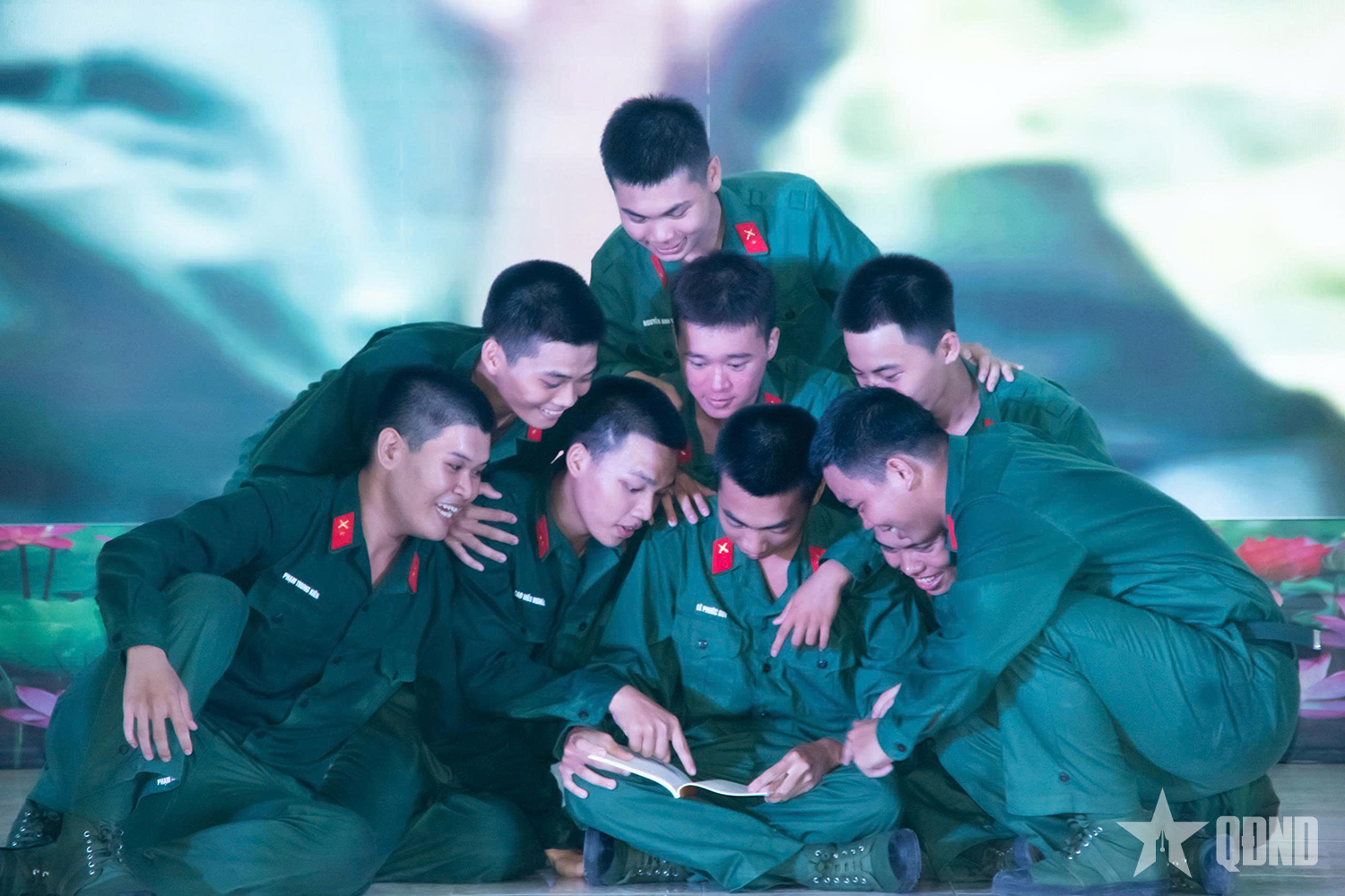 Những binh nhì tài năng ở Trung đoàn 892