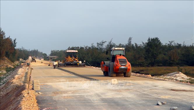 Tăng cường giải pháp quản lý, bình ổn giá vật liệu, tháo gỡ khó khăn cho các công trình giao thông
