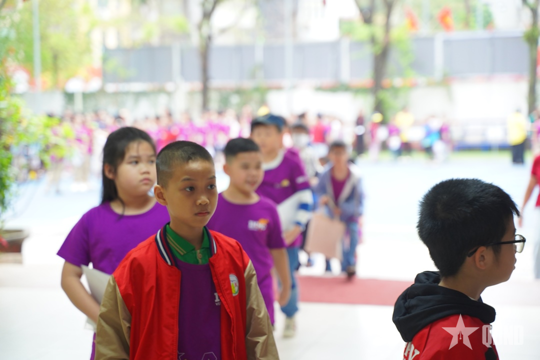 Hơn 33.000 thí sinh tham dự thi Toán quốc tế Kangaroo IKMC 2026