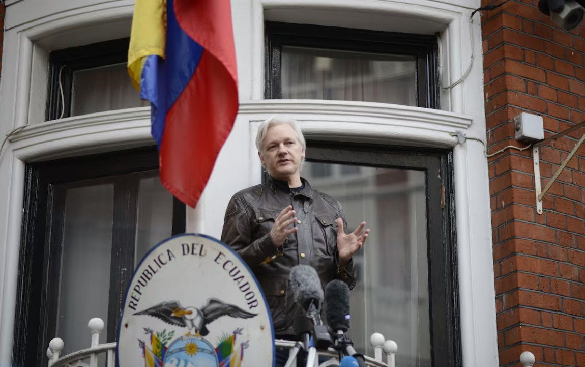 CIA đã thâm nhập Đại sứ quán Ecuador để theo dõi nhà sáng lập WikiLeaks như thế nào?