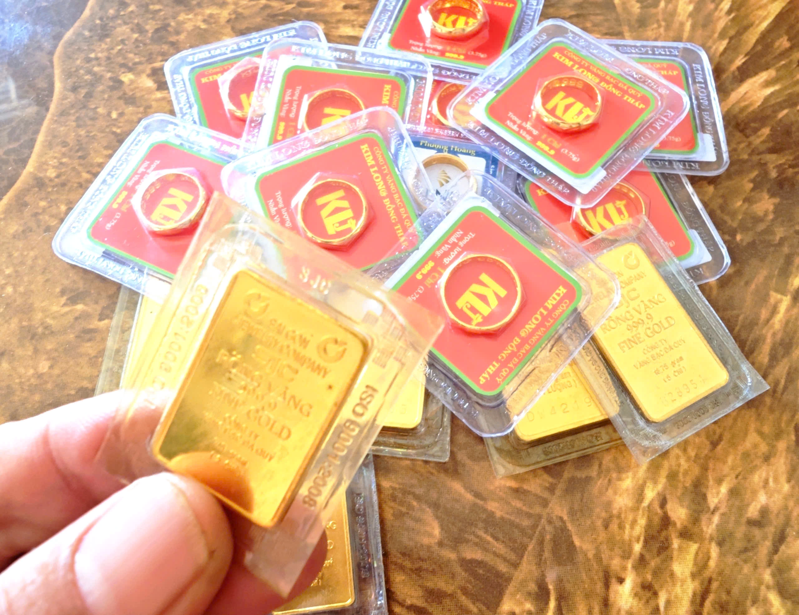 Giá vàng hôm nay (23-3): Sẽ tiếp tục giảm theo đà thế giới?