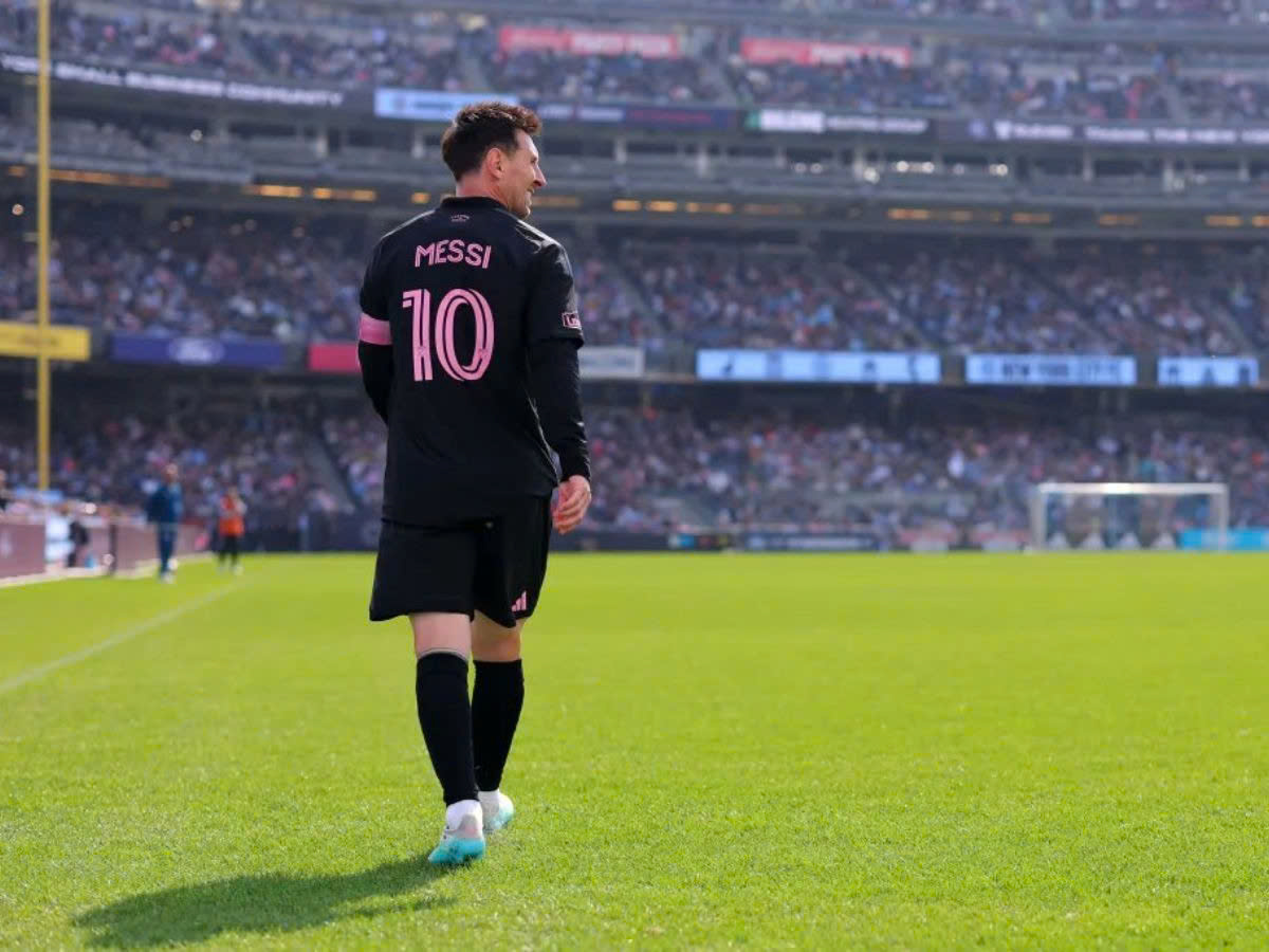 Tin thể thao (24-3): Vượt Pele, Messi áp sát kỷ lục đá phạt