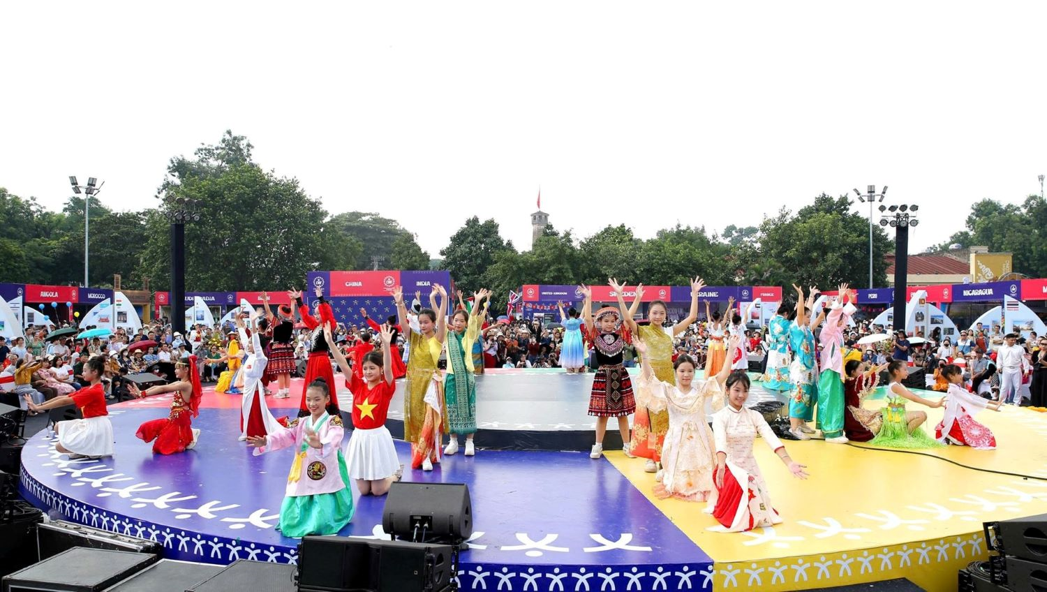 Thế hệ trẻ vun đắp niềm tự hào dân tộc và khát vọng cống hiến vì đất nước