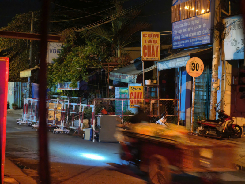 Cháy quán cơm chay trong đêm, hai mẹ con tử vong
