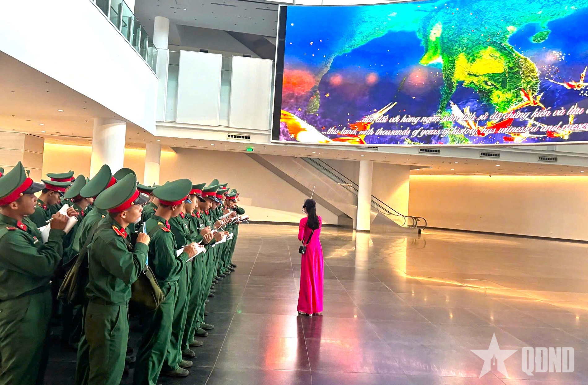 Giáo dục lịch sử truyền thống cho học viên Trường Sĩ quan Pháo binh