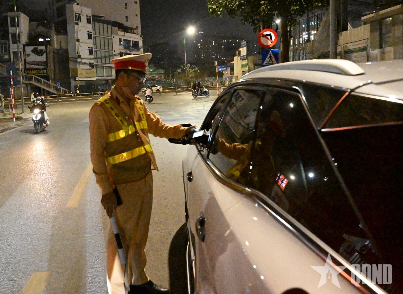 Đẩy mạnh kiểm tra, xử lý vi phạm nồng độ cồn 