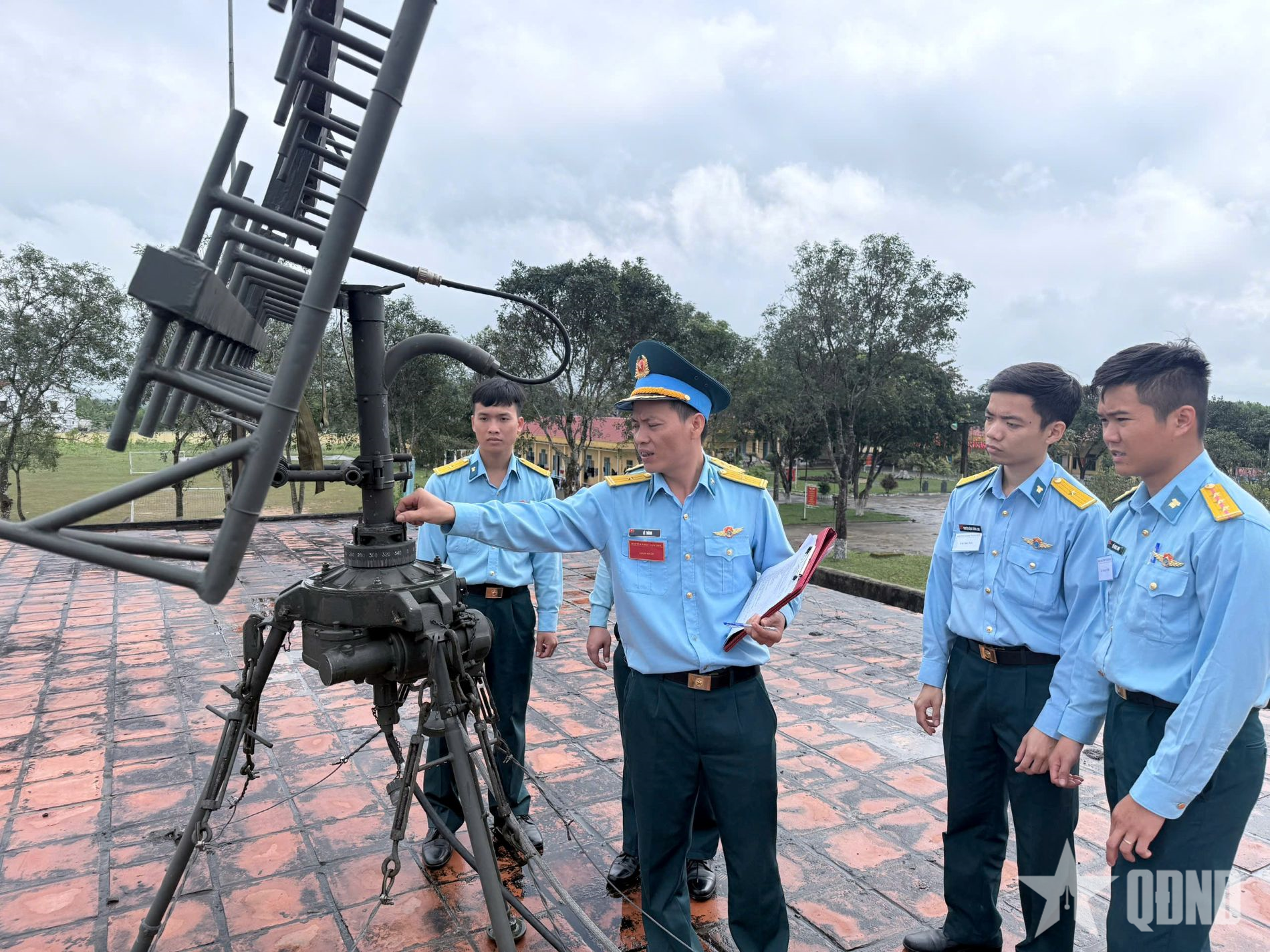  Thiếu tá Lê Thông: Giải mã bầu trời bằng thuật toán