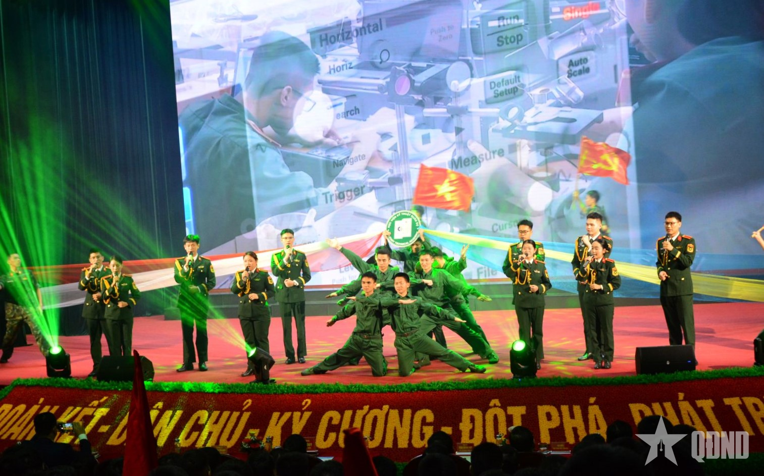 Tuổi trẻ Học viện Kỹ thuật Quân sự viết tiếp truyền thống, thi đua cống hiến sáng tạo