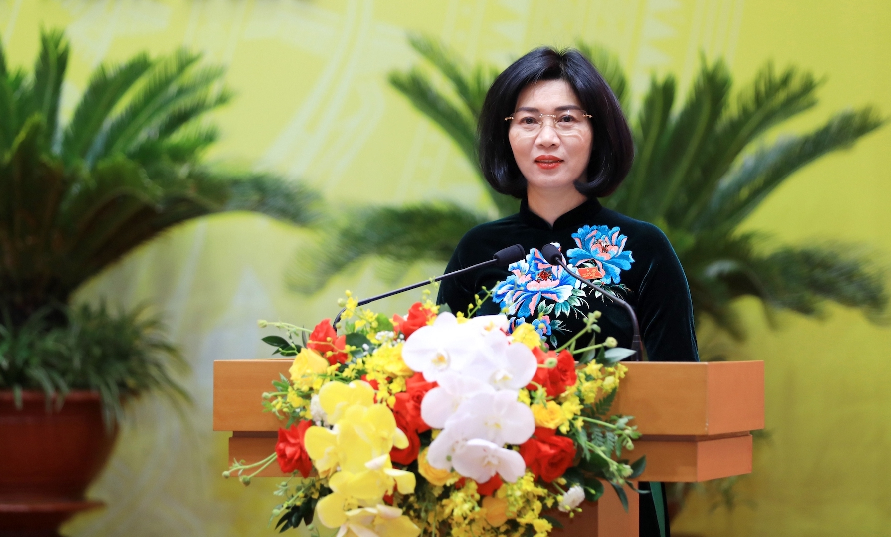 Đồng chí Phùng Thị Hồng Hà tái đắc cử Chủ tịch HĐND TP Hà Nội 