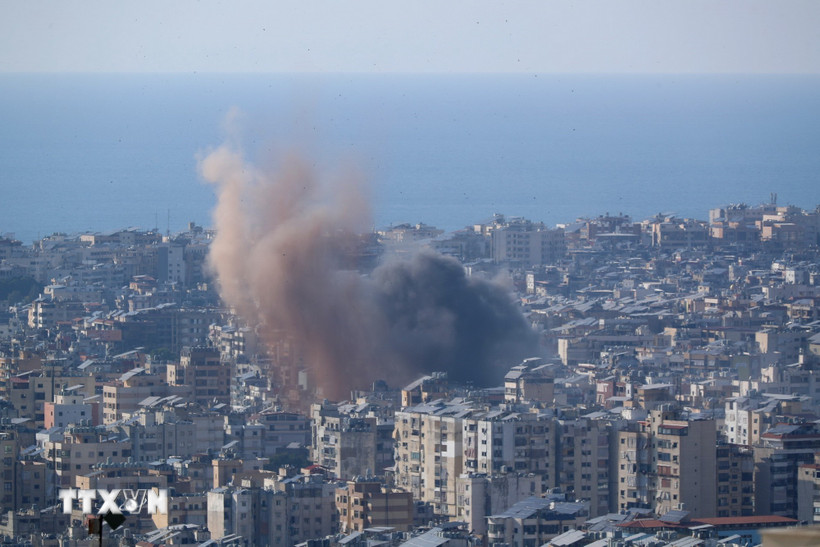 Israel không kích ngoại ô thủ đô Lebanon 