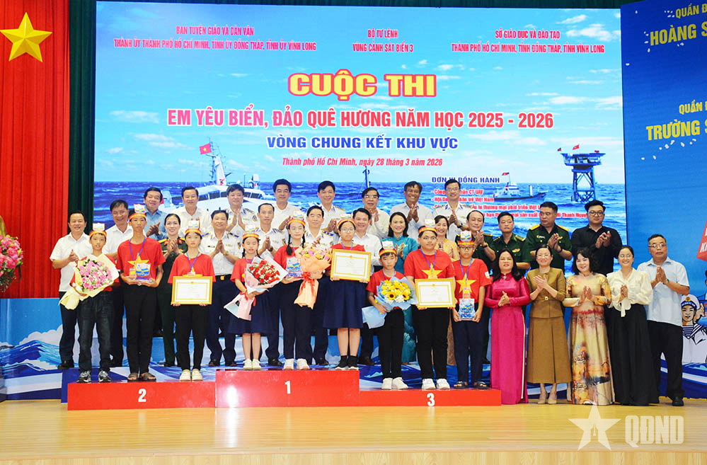 Học sinh TP Hồ Chí Minh giành giải nhất Chung kết khu vực Cuộc thi Em yêu biển, đảo quê hương