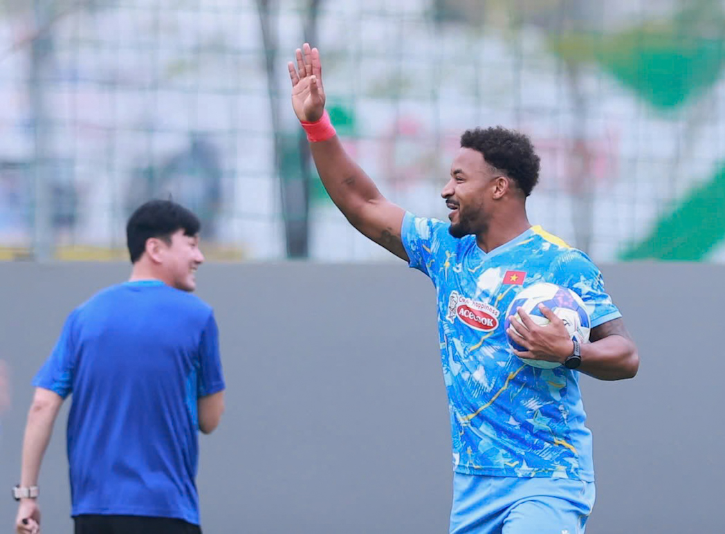 Xuân Son báo tin vui, tự tin sút tung lưới Malaysia

