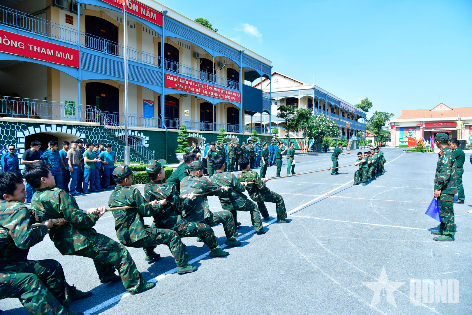 Lực lượng vũ trang TP Hồ Chí Minh sôi nổi tham gia Ngày hội “Thanh niên khỏe”