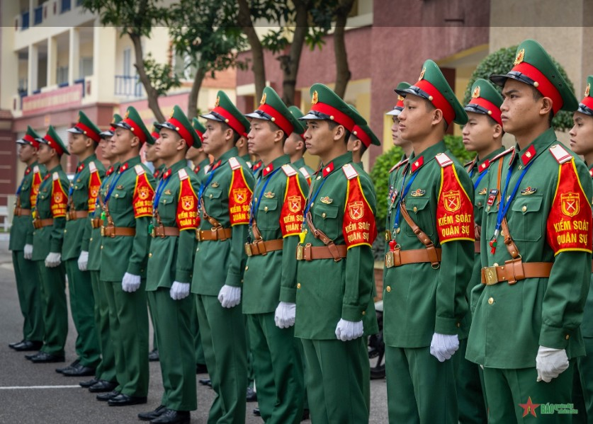 Chính sách về phụ cấp tăng thêm đối với đối tượng thu hút vào biên chế trong Quân đội nhân dân Việt Nam được quy định như thế nào?