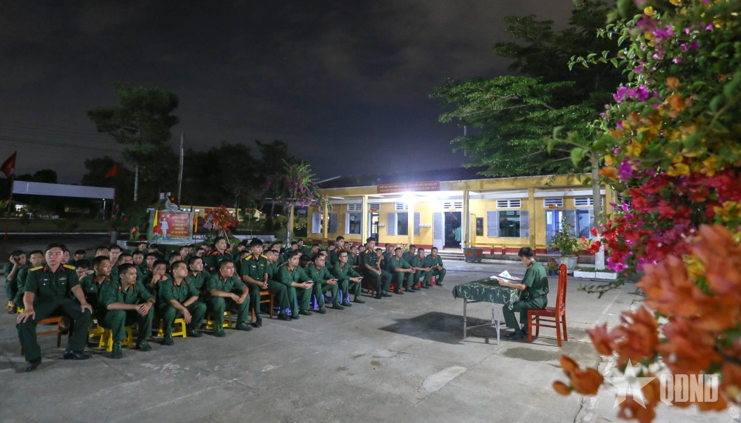 Thẳng thắn nhìn nhận, đánh giá toàn diện