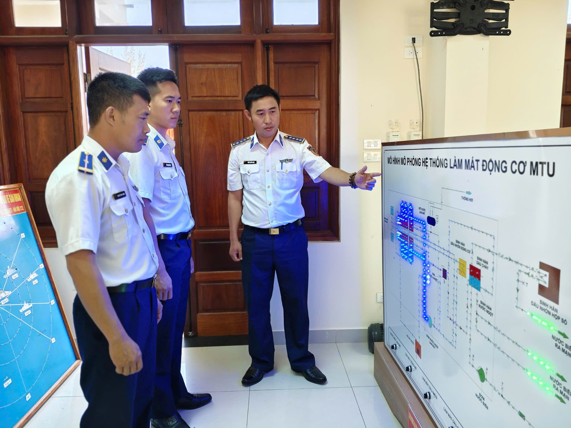 Từ “người hùng” sông Gianh đến người chiến sĩ nơi đầu sóng