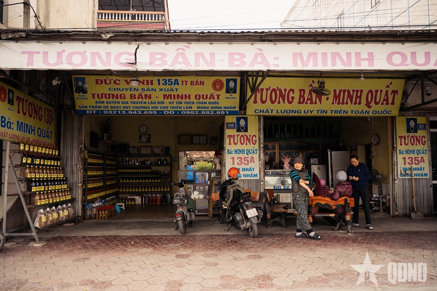 Làng nghề tương Bần Yên Nhân: Từ hạt đỗ vàng đến giọt tương thơm