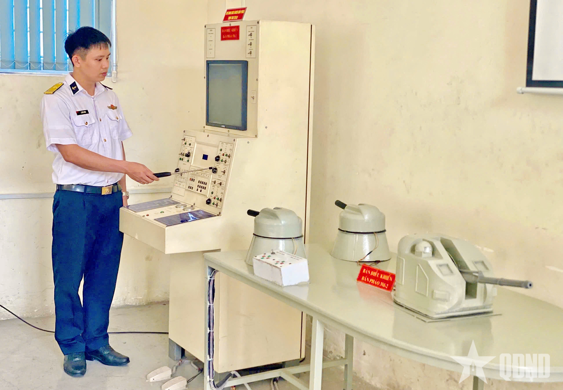 Thiếu tá Lê Đức Công: Người thầy 