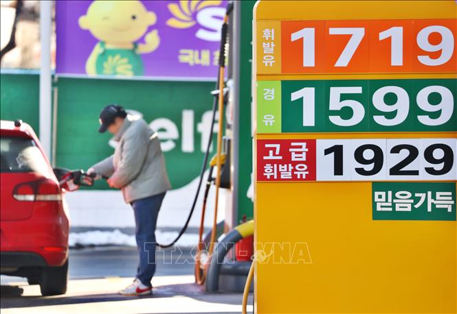 Châu Á vận dụng “công thức thời Covid-19” ứng phó khủng hoảng nhiên liệu