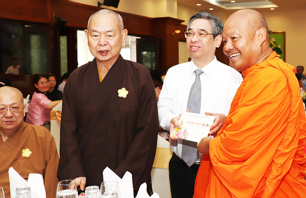 Chăm lo đời sống đồng bào dân tộc thiểu số