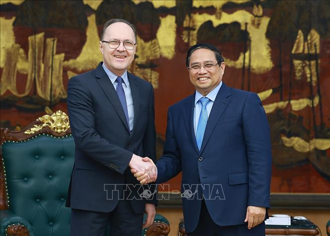 Thủ tướng Phạm Minh Chính làm việc với Đại sứ Nga tại Việt Nam