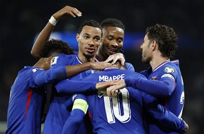 Gallery - 	Tin thể thao (2-4): Pháp “soán ngôi” Tây Ban Nha trên BXH FIFA