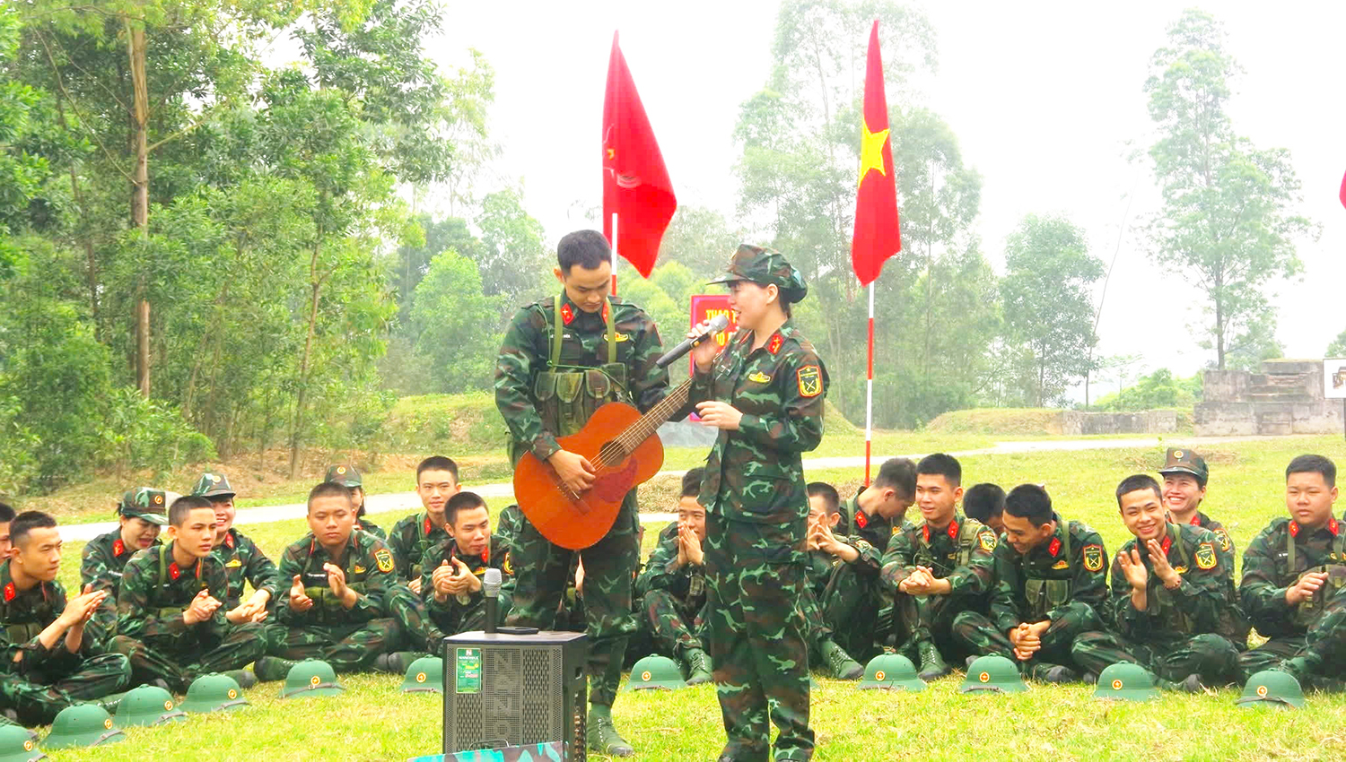 Tiếp sức bộ đội bằng những việc làm bình dị