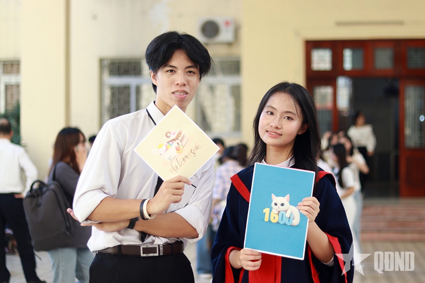 Sinh viên Đại học Bách Khoa Hà Nội mở lớp học SAT miễn phí