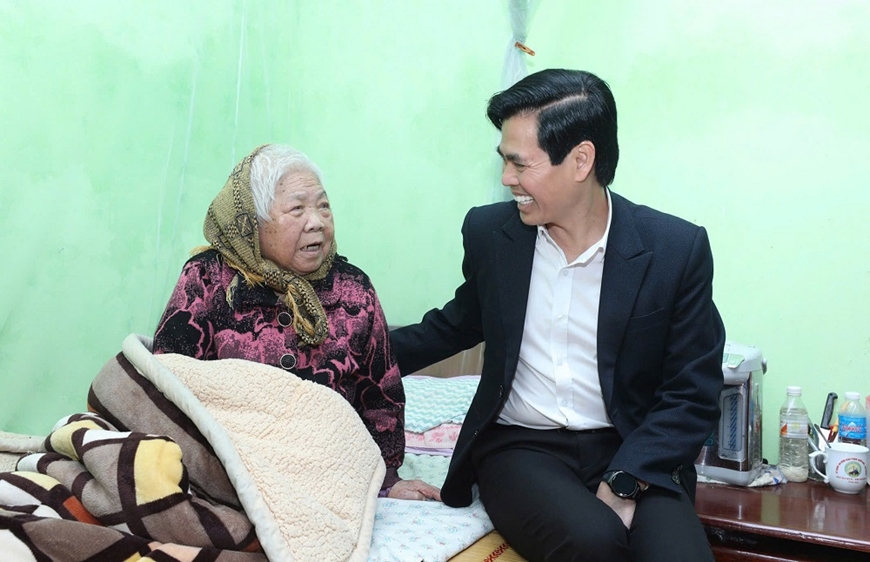 Mẹ ở lại cùng ký ức