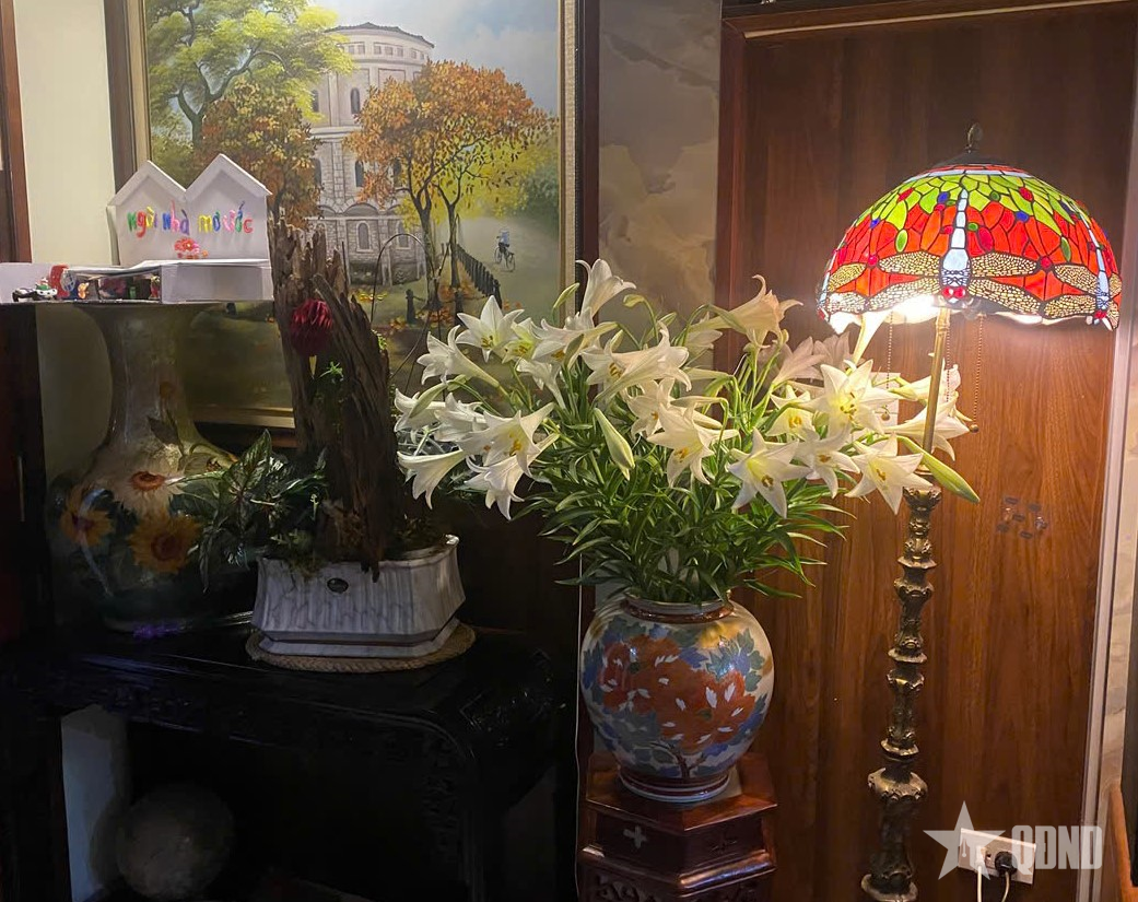 Hoa loa kèn tháng tư và lời hẹn năm ấy

