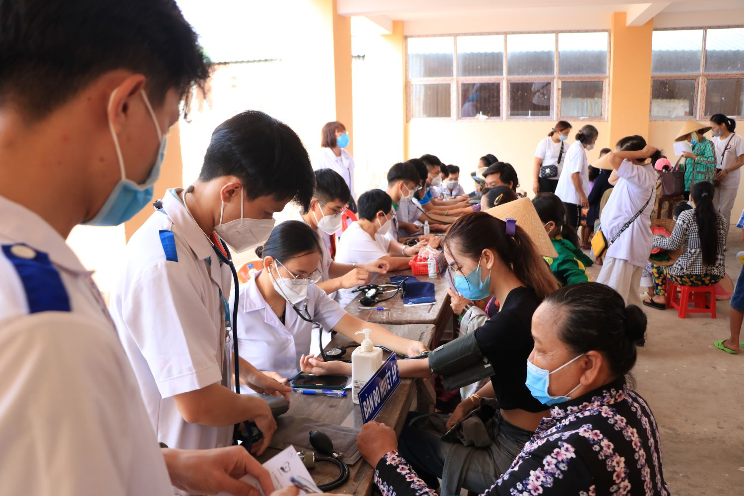 58 điểm khám sức khỏe miễn phí cho người dân TP Hồ Chí Minh trong ngày 5-4